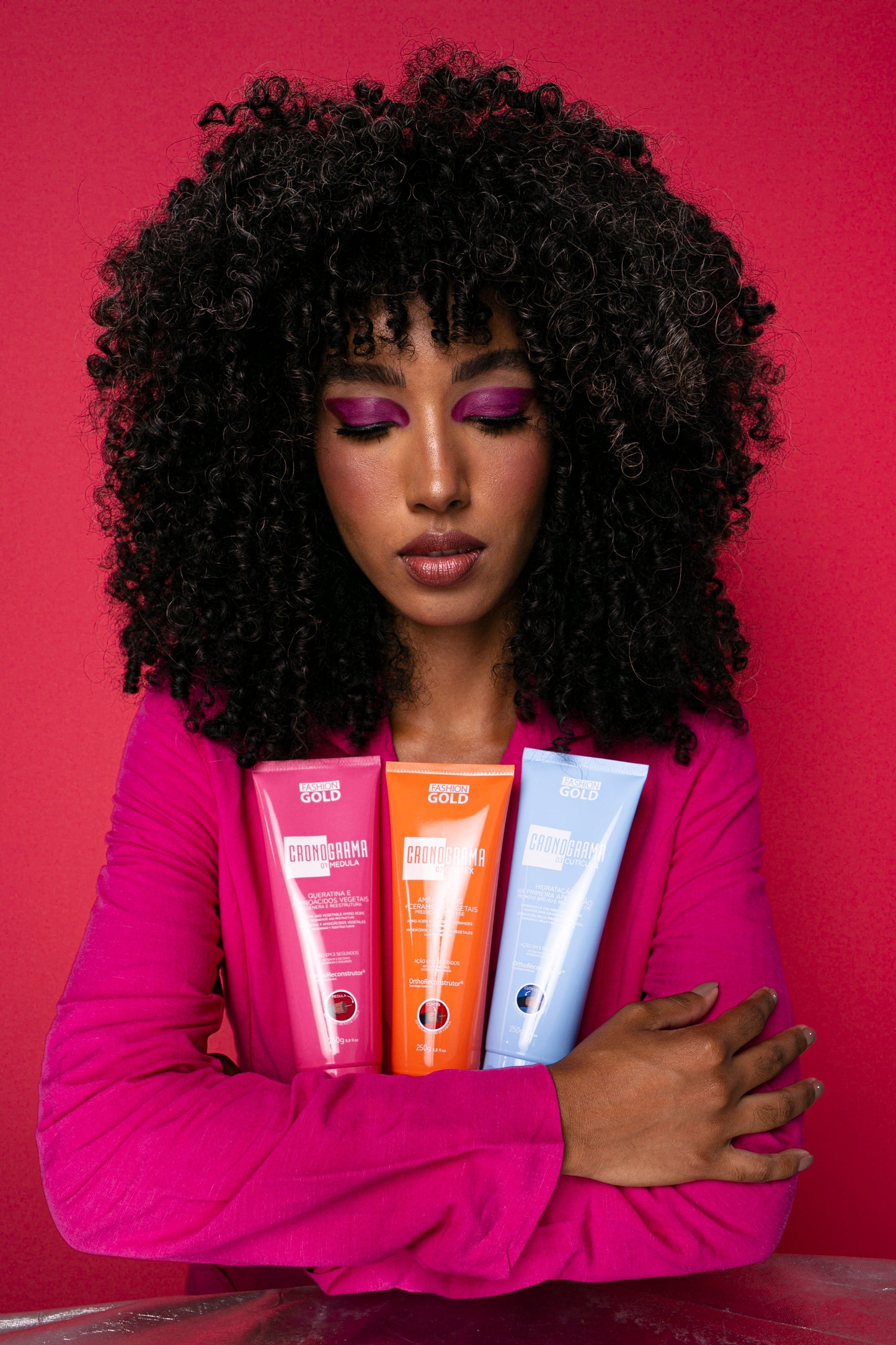 Cronograma Capilar Lata x3 Tubos 250gr + Alisado Fashion Gold 300gr + Shampoo P&C 300ml + Máscara P&C 250gr