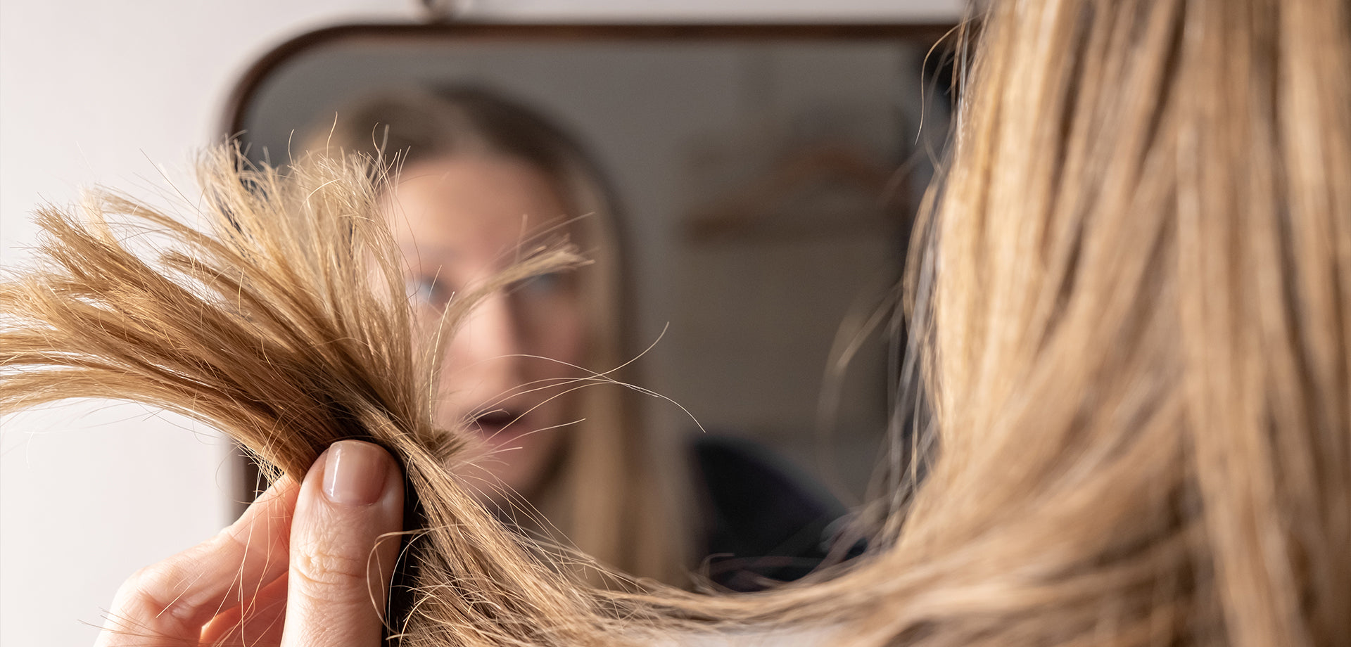 Señales de que tu Cabello está Dañado y el Método Profesional para Repararlo