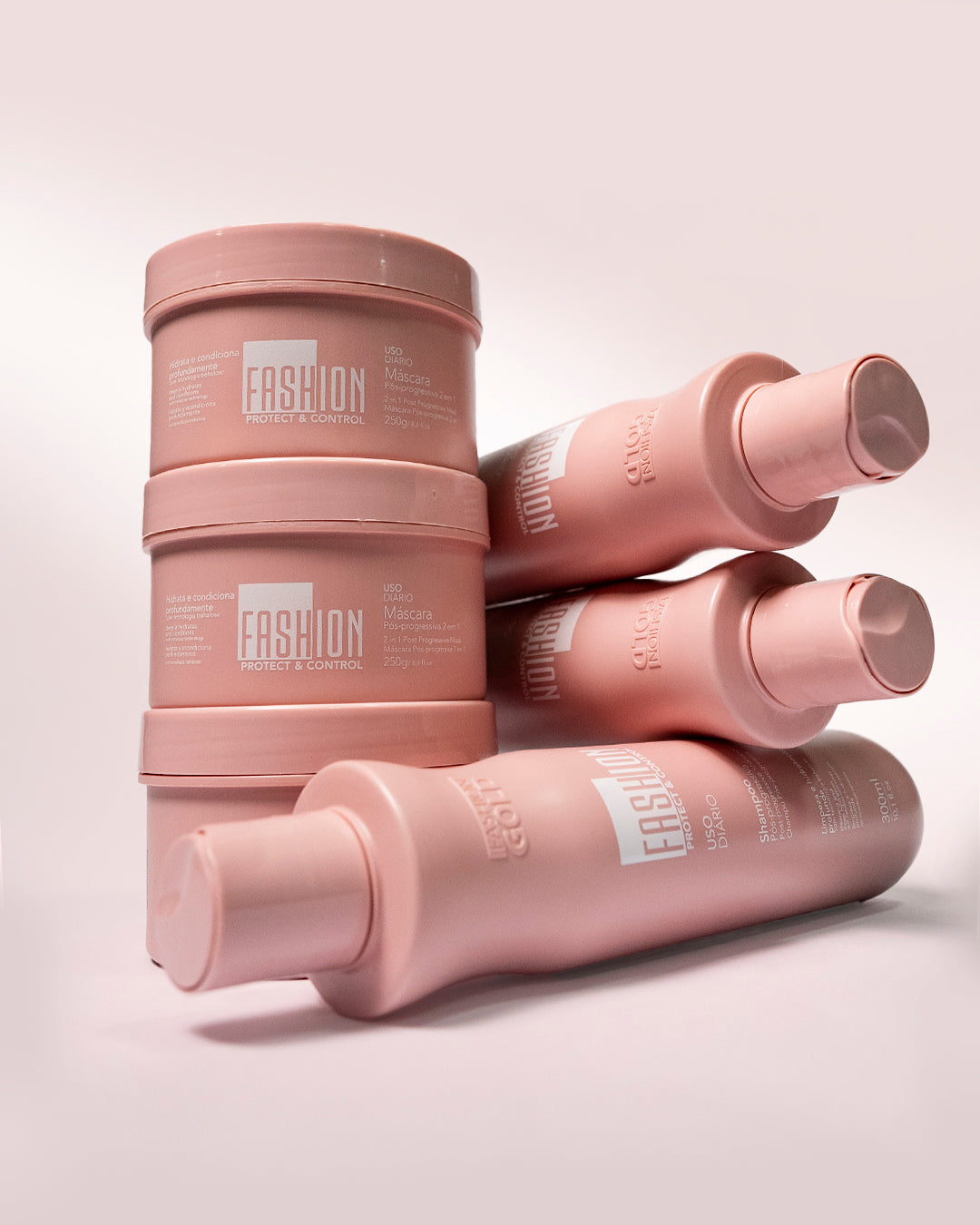 COMBO Cronograma Capilar Lata x3 Tubos 250gr c/u + Alisado Fashion Gold 300ml + Shampoo Protect 300ml + PreShampoo Protect 300ml + Mascara Protect 250gr